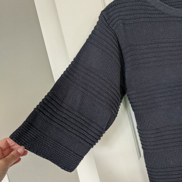 b.Young Navy Sweater with Wide Sleeves - Picture 4 of 6